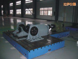 拉薩微機(jī)控制驅(qū)動橋總成扭轉(zhuǎn)試驗機(jī)