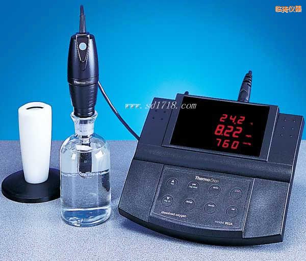 �R������x