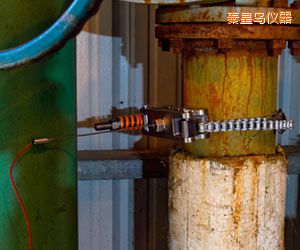 �ػʍu�ھ�(xi��n)���g�ں�O(ji��n)�؃x